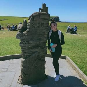 Meet your Posher, Priscila